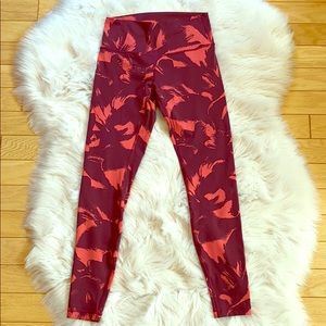 Lululemon Wunder under leggings size 8